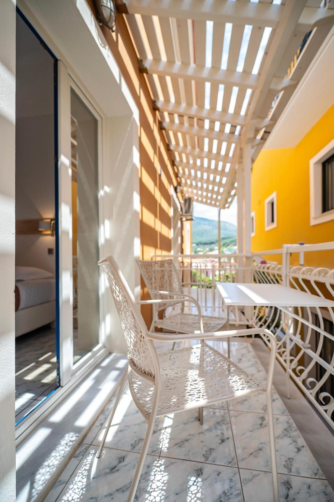 Astra Apartment Parga Exterior photo